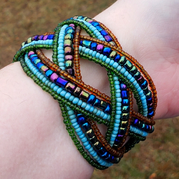 34. Women's Beaded Cuff Bracelet - Picture 4 of 6